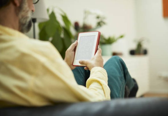 Theory and Practice of Corporate Communication Explained