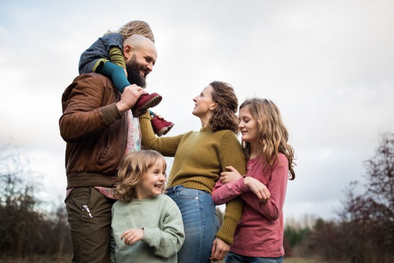 Custom Photography Sessions Reflect Individual Family Stories Through Visual Narratives