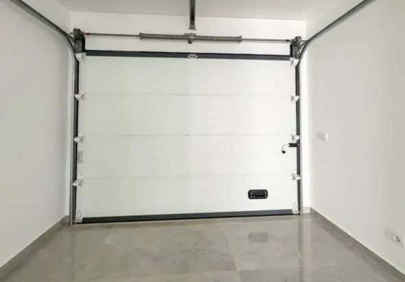 Garage Door Installation Choices That Enhance Curb Appeal