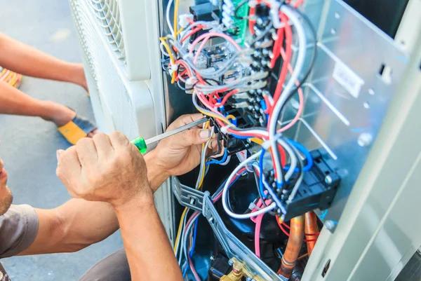 How HVAC Contractor Helps Diagnose Uneven Room Temperatures in Your Home
