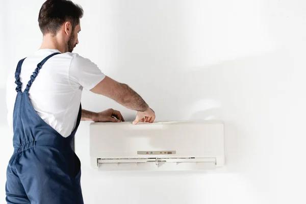 How Seasonal Air Conditioning Services Help Keep Your System Running Efficiently