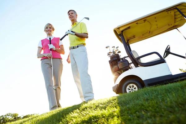 What to Expect from a Professional Golf Cart Dealer
